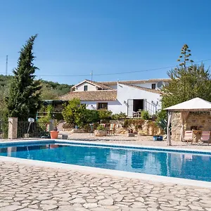 Hacienda La Buena Vida En Bed and breakfast Algarinejo